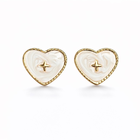 Anthropologie Jewelry - ⚜️ Gold and Cream Heart Earrings